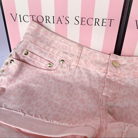 PINK Victoria's Secret Cheeky Shorts Size 6 - Picture 3 of 13